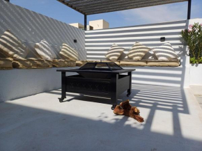 Penthouse in Almalqa near blvd
